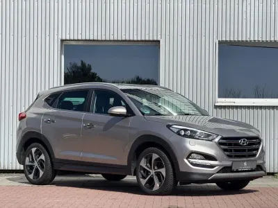 Gebraucht Hyundai Tucson Premium 141 PS (103 kW) 2017 White sand / met SUV