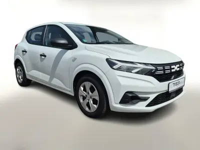 Gebraucht Dacia Sandero Essentiel 91 PS (66 kW) 2023 Gletscherweiß