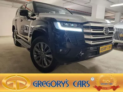 Neu Toyota Land Cruiser Premium 415 PS (305 kW) 2026 Raven black metallic SUV