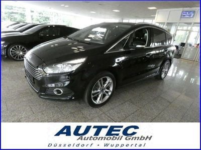 Gebraucht Ford S-MAX Titanium 160 PS (117 kW) 2016 Schwarz Van / Kleinbus