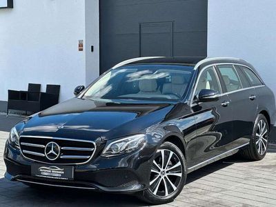 gebraucht Mercedes E220 d 4Matic*AVANTGARDE*1HD*Wide*KAMERA*Distr+