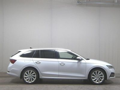 Gebraucht Skoda Octavia Style 204 PS (150 kW) 2021 Weiss Kombi