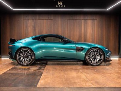 Second-hand Aston Martin V8 Vantage 534 CP (392 kW) 2022 Verde