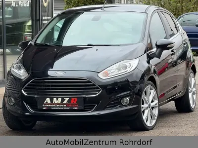 Używany Ford Fiesta Individual 125 KM (91 kW) 2015 Czarny Hatchback