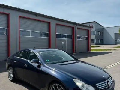 Gebraucht Mercedes CLS320 224 PS (164 kW) 2006 Blau Coupé