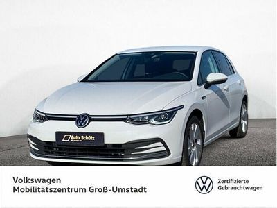 Gebraucht VW Golf VIII Style 150 PS (110 kW) 2022 Oryxweiß perlmutteffekt Limousine