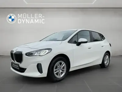 Gebraucht BMW 218 Active Tourer Efficient Dynamics 150 PS (110 kW) 2022 Alpinweiß uni Van / Kleinbus