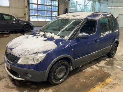 Gebraucht Skoda Roomster Scout Plus Edition 105 PS (77 kW) 2013 Pacificblau Kombi