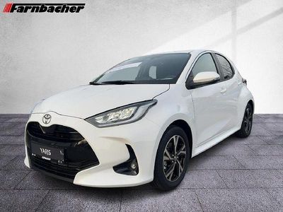 Neu Toyota Yaris Hybrid 116 PS (85 kW) 2025 Schneeweis Limousine