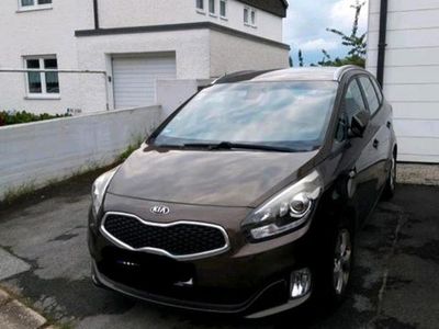 Gebraucht Kia Carens 140 PS (102 kW) 2015 Van / Kleinbus