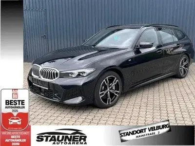 Gebraucht BMW 330 M Sport 245 PS (180 kW) 2025 Schwarz Kombi