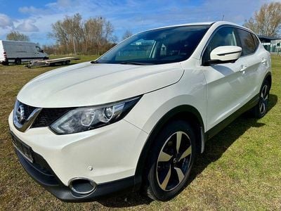 Gebraucht Nissan Qashqai N-Connecta 116 PS (85 kW) 2017 Weiß SUV