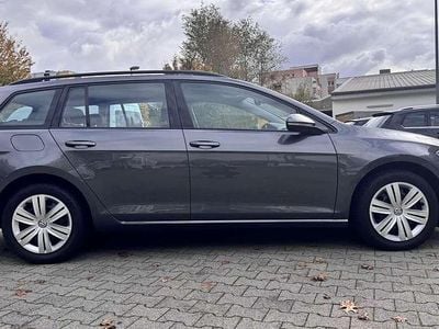 Gebraucht VW Golf VII Trendline 116 PS (85 kW) 2018 Grau Kombi