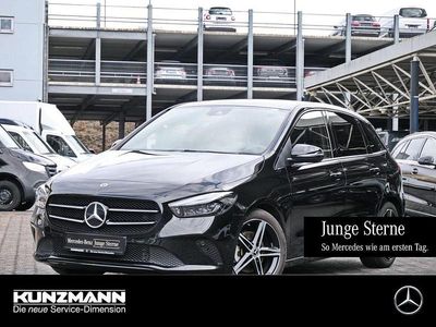 Gebraucht Mercedes B200 Progressive 163 PS (119 kW) 2022 Kosmosschwarz metallic Van / Kleinbus