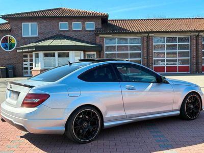 Gebraucht Mercedes C220 AMG 170 PS (125 kW) 2011 Silber Coupé
