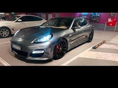 Porsche Panamera GTS