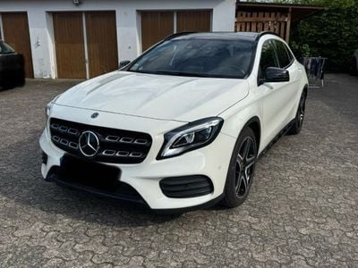Mercedes GLA220