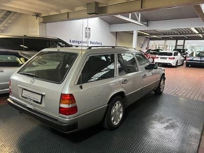 Gebraucht Mercedes 230 132 PS (97 kW) 1990 Silber Kombi