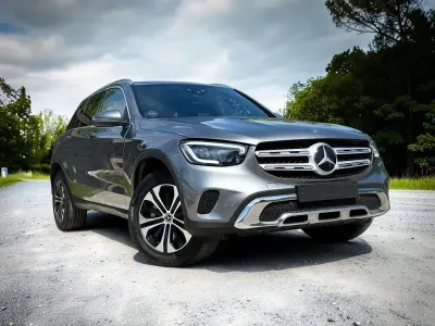 Gebraucht Mercedes GLC300 194 PS (142 kW) 2020 Grau SUV