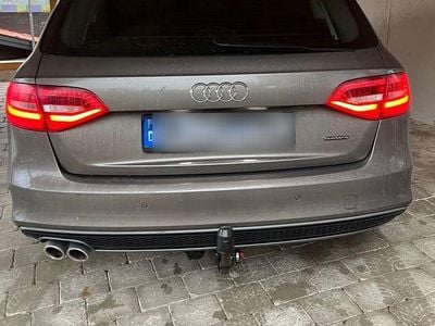 Grau Gebraucht 2015 Audi A4 S-Line Kombi | 11.990 € (Guter Preis)