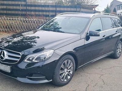 Schwarz Gebraucht 2013 Mercedes E220 Avantgarde Kombi | 11.400 € (Fairer Preis)