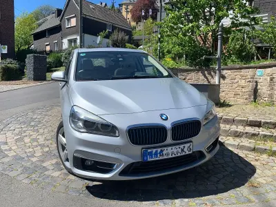 Używany BMW 225 iPerformance 224 KM (164 kW) 2017 Srebrny Kombi