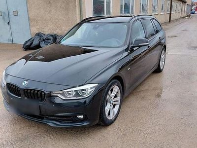 Gebraucht BMW 320 Sport Line 190 PS (139 kW) 2015 Schwarz Kombi