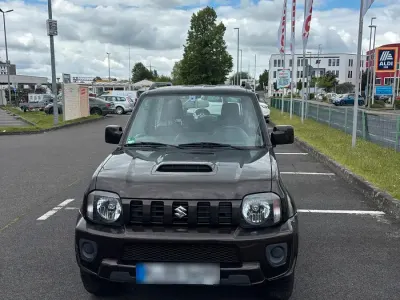 Używany Suzuki Jimny 85 KM (62 kW) 2015 Brązowy SUV