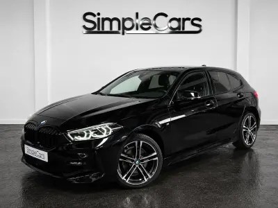 Gebraucht BMW 118 M Sport 136 PS (100 kW) 2022 Saphirschwarz Kleinwagen