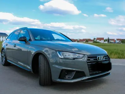 Gebraucht Audi A4 S-Line 245 PS (180 kW) 2019 Grau Kombi