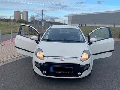 Gebraucht Fiat Grande Punto 69 PS (50 kW) 2011 Weiß Kleinwagen