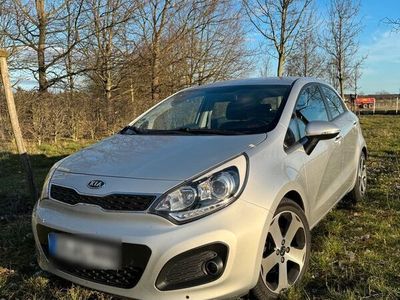 gebraucht Kia Rio 