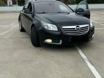 Gebraucht Opel Insignia 150 PS (110 kW) 2008 Schwarz Limousine