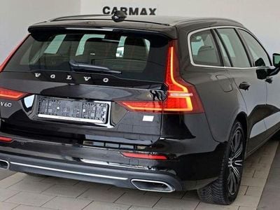 Usado Volvo V60 Inscription 341 HP (250 kW) 2021 Preto Carrinha