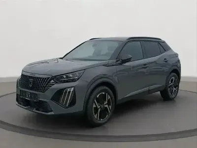Gebraucht Peugeot 2008 GT 131 PS (96 kW) 2024 Grau/typ aussenverkleidung ... SUV