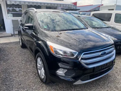 Gebraucht Ford Kuga Trend 150 PS (110 kW) 2017 Schwarz SUV