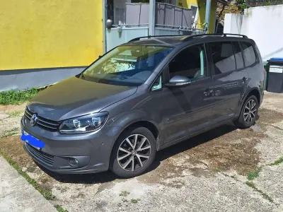 Gebraucht VW Touran Trendline 105 PS (77 kW) 2011 Grau Van / Kleinbus