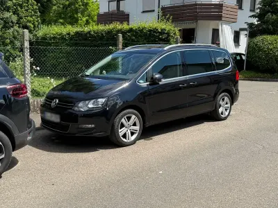 Gebraucht VW Sharan Comfortline 140 PS (102 kW) 2015 Schwarz Van / Kleinbus