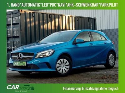 Gebraucht Mercedes A180 122 PS (89 kW) 2016 Blau Limousine