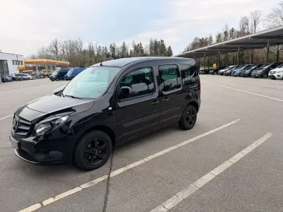 Używany Mercedes Citan 111 110 KM (80 kW) 2019 Czarny Kombi
