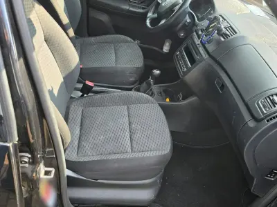 Gebraucht Skoda Roomster 86 PS (63 kW) 2014 Schwarz Van / Kleinbus