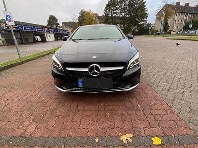 Gebraucht Mercedes CLA200 Shooting Brake Edition 136 PS (100 kW) 2018 Schwarz Kombi