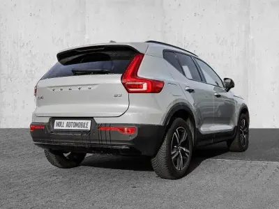 Gebraucht Volvo XC40 Plus 163 PS (119 kW) 2023 Grau SUV