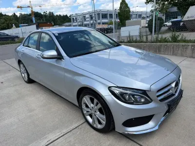 Gebraucht Mercedes C180 Avantgarde 116 PS (85 kW) 2015 Silber Limousine