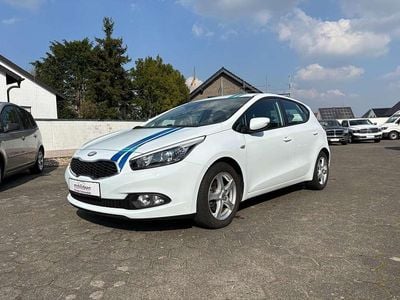 Gebraucht Kia Ceed Edition 7 101 PS (74 kW) 2013 (wd) cassa with Kleinwagen