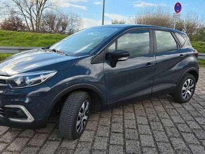 Usata Renault Captur 90 CV (66 kW) 2017 Grigio SUV