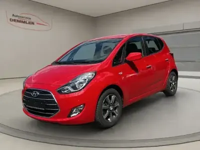 Gebraucht Hyundai ix20 Space 125 PS (91 kW) 2019 Rot Kleinwagen