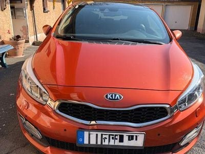 Gebraucht Kia ProCeed Spirit 135 PS (99 kW) 2013 Orange Kleinwagen