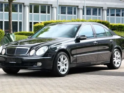 Brugt Mercedes E320 Avantgarde 224 HK (164 kW) 2003 Sort Sedan