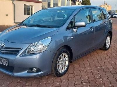 Gebraucht Toyota Verso Edition 147 PS (108 kW) 2010 Blau Van / Kleinbus